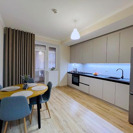 Cozy Apartment In Chisinau Exterior foto