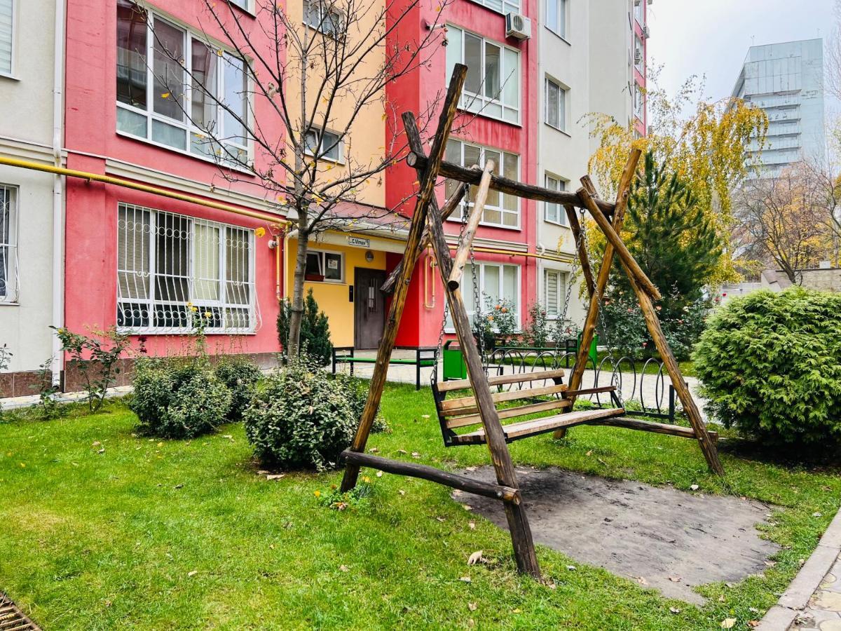 Cozy Apartment In Chisinau Exterior foto
